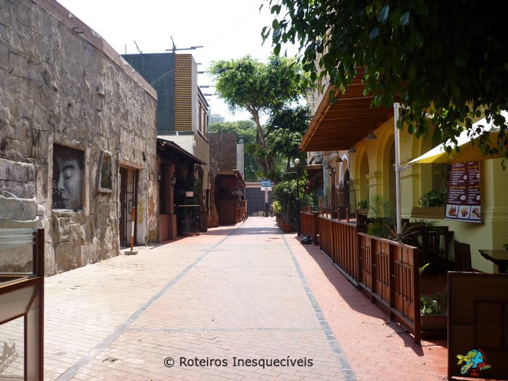 Calle de las Pizzas - Lima - Peru