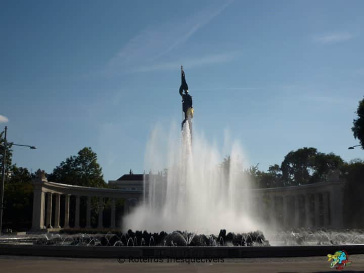 Schwarzenbergplatz - Viena - Austria